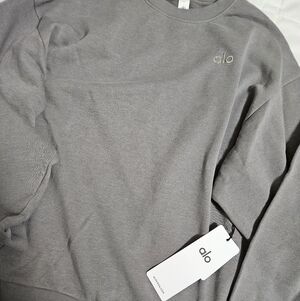 Alo Accolade Crewneck Pullover